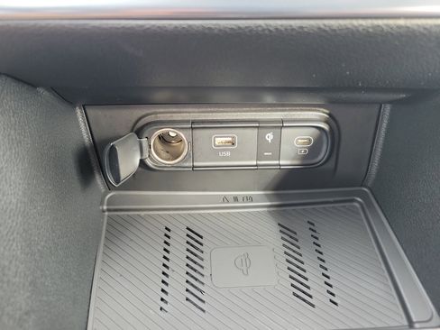 Certified 2025 Kia Sportage EX image 35