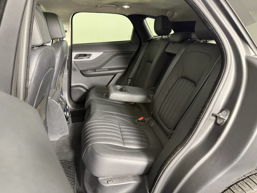 Used 2019 Jaguar F-PACE Portfolio AWD/4WD image 19