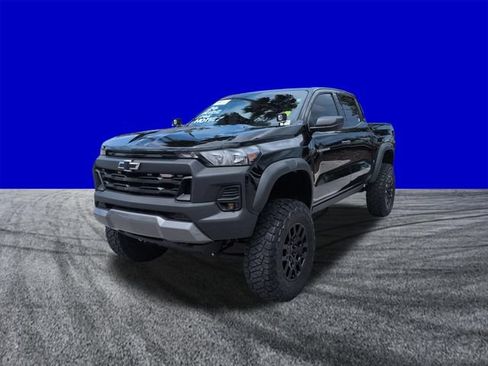 Used 2024 Chevrolet Colorado Trail Boss AWD/4WD image 8
