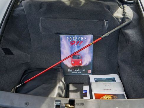 Used 1998 Porsche 911 Carrera image 86