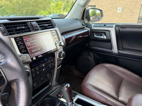 Used 2020 Toyota 4Runner Limited RWD image 12