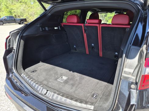 Used 2022 Alfa Romeo Stelvio Sprint RWD image 21