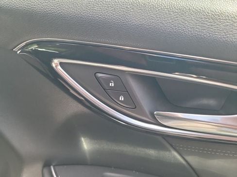 Used 2024 Buick Envision Preferred AWD/4WD image 28