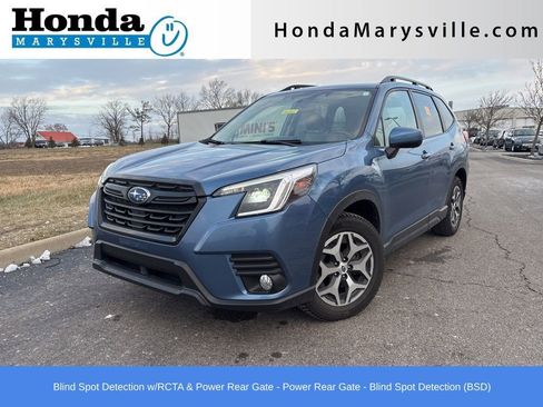 Used 2022 Subaru Forester Premium image 1
