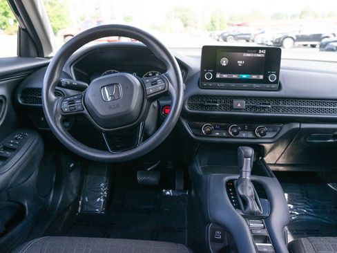 Used 2023 Honda HR-V LX image 13