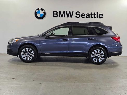 Used 2016 Subaru Outback 2.5i Limited AWD/4WD image 3