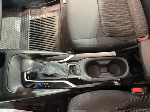 Used 2020 Toyota Corolla SE w/ SE Premium Package image 19