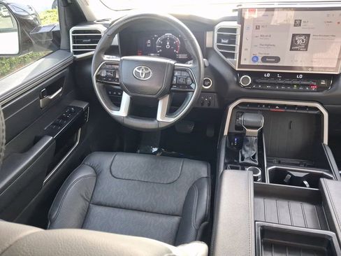 Used 2024 Toyota Tundra Limited AWD/4WD image 11