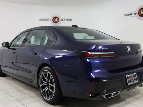 Used 2023 BMW 760i xDrive image 4