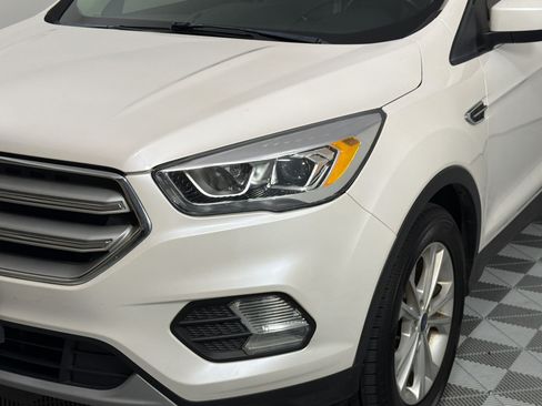 Used 2018 Ford Escape SEL FWD image 11