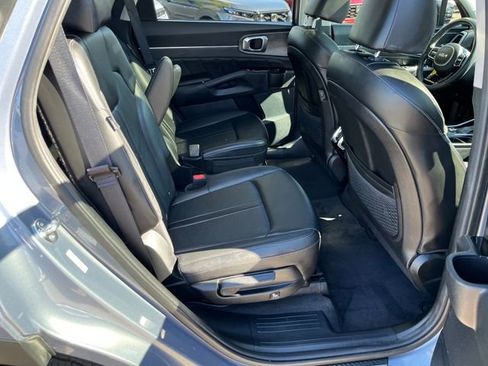 Used 2024 Kia Sorento SX image 14