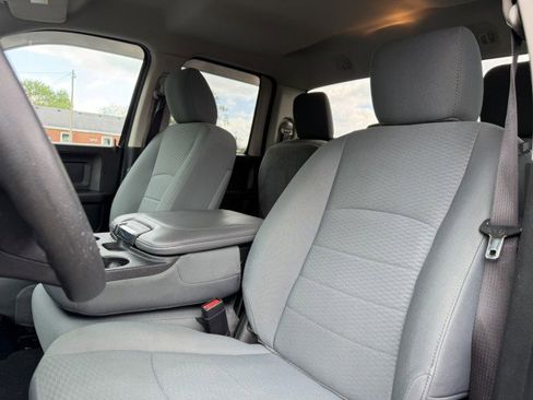 Used 2018 RAM 1500 Express AWD/4WD image 18
