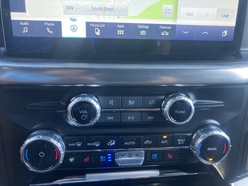 Used 2023 Ford F150 Lariat w/ Equipment Group 502A High AWD/4WD image 29