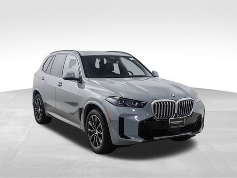New 2026 BMW X5 xDrive40i w/ M Sport Package image 7