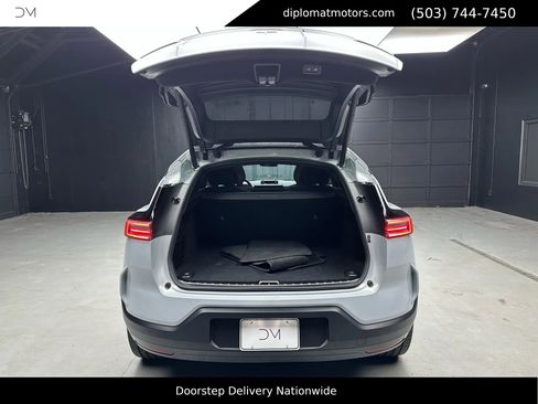 Used 2025 Polestar Polestar 3 image 38