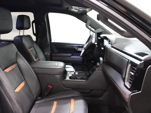 Used 2024 GMC Sierra 2500 AT4 w/ Technology Package image 42