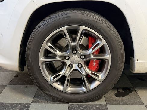 Used 2014 Jeep Grand Cherokee SRT8 w/ Luxury Group II image 32