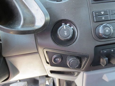 Used 2016 Ford F250 XL w/ Power Equipment Group image 11