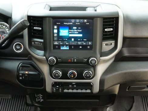 Used 2024 RAM 3500 Tradesman w/ Chrome Appearance Group AWD/4WD image 21