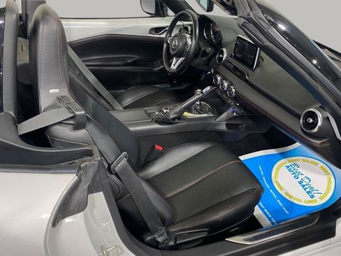 Used 2016 MAZDA MX-5 Miata Grand Touring RWD image 27