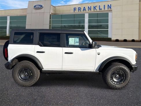 New 2025 Ford Bronco Big Bend w/ Black Diamond Package image 8