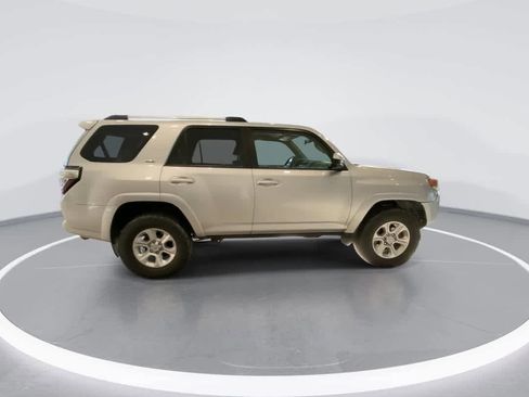 Used 2019 Toyota 4Runner SR5 image 9
