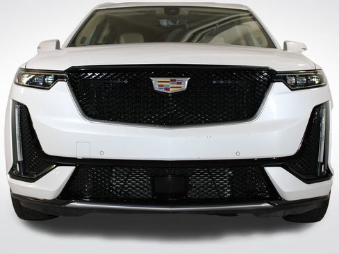 Used 2020 Cadillac XT6 Sport w/ Platinum Package image 24