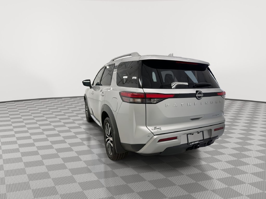 Certified 2025 Nissan Pathfinder Platinum w/ Cargo Package FWD image 10