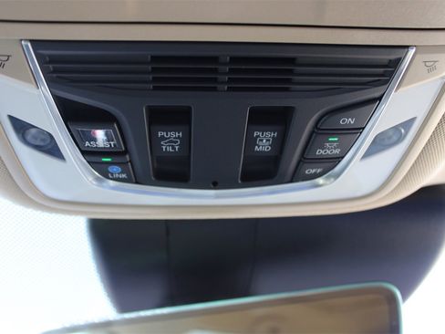 Used 2023 Acura RDX FWD image 21