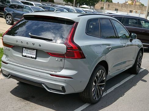 New 2026 Volvo XC60 B5 Ultra w/ Climate Package AWD/4WD image 9