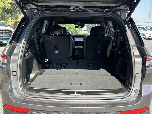 New 2025 Jeep Grand Cherokee L Limited image 20
