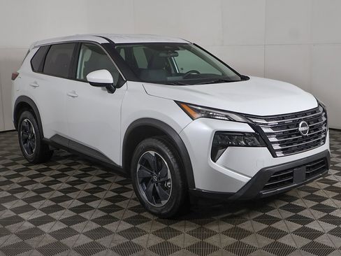 Used 2024 Nissan Rogue SV image 46