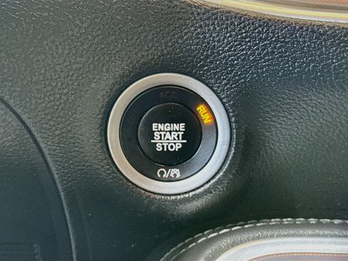 Used 2019 Dodge Challenger R/T Scat Pack RWD image 21