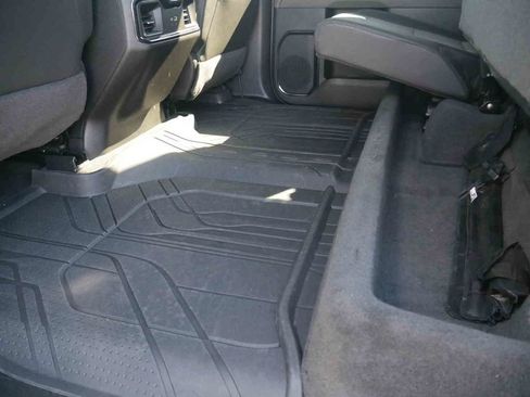 Used 2024 Chevrolet Silverado 2500 ZR2 w/ Technology Package AWD/4WD image 18
