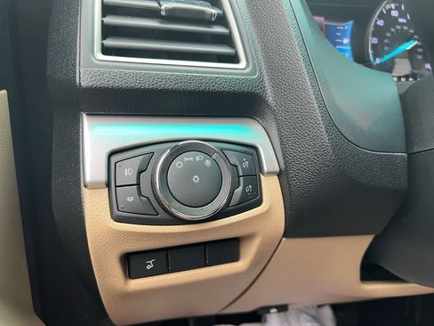 Used 2016 Ford Explorer XLT w/ Equipment Group 202A image 49