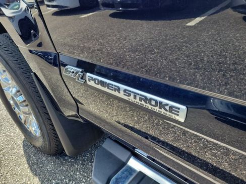 Used 2021 Ford F250 Lariat w/ Lariat Ultimate Package AWD/4WD image 8
