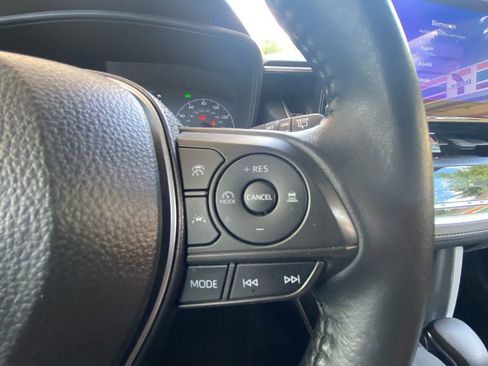 Used 2024 Toyota Corolla Cross AWD Hybrid w/ Moonroof Package image 20