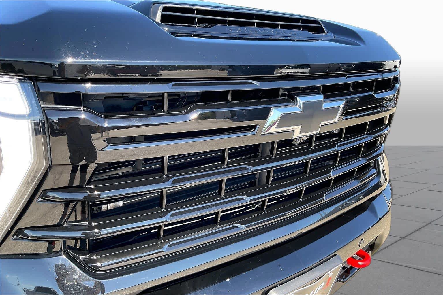 Used 2025 Chevrolet Silverado 2500 LT w/ Trail Boss Package AWD/4WD image 28