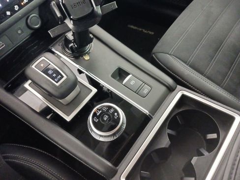 Used 2022 Mitsubishi Outlander SE FWD image 25