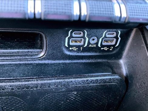 Used 2022 RAM 1500 Limited w/ Body-Colour Bumper Group image 14