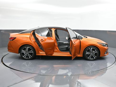 Used 2023 Nissan Sentra SR w/ SR Premium Package image 42