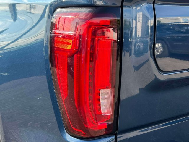 Used 2019 GMC Sierra 1500 Denali w/ Denali Ultimate Package AWD/4WD image 9