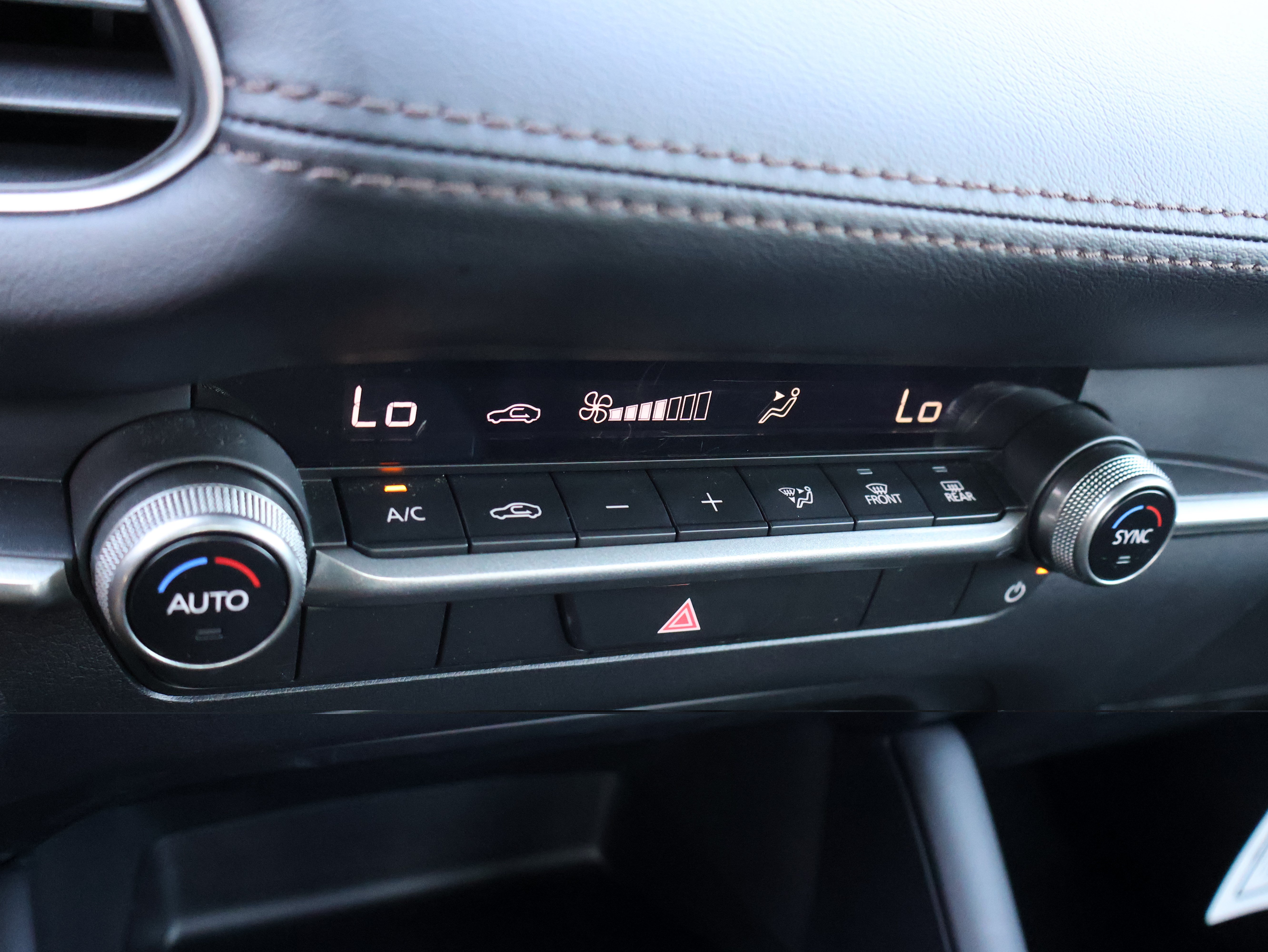 Certified 2026 MAZDA MAZDA3 s Sport FWD image 19