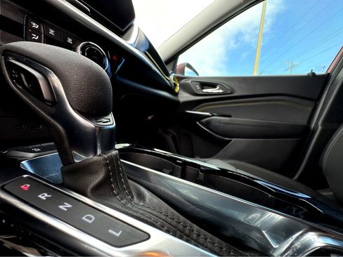 Certified 2024 Chevrolet Trax LT image 16