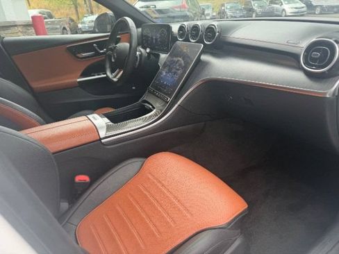 Used 2023 Mercedes-Benz C 300 4MATIC Sedan image 10