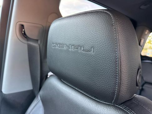 Used 2022 GMC Sierra 2500 Denali w/ Denali Ultimate Package image 34