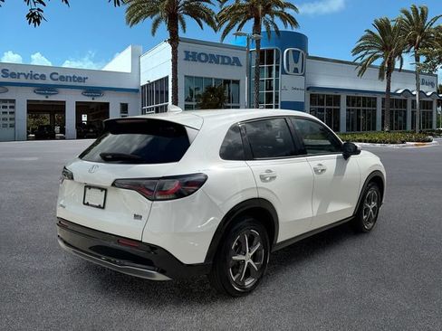 Used 2024 Honda HR-V EX-L image 8