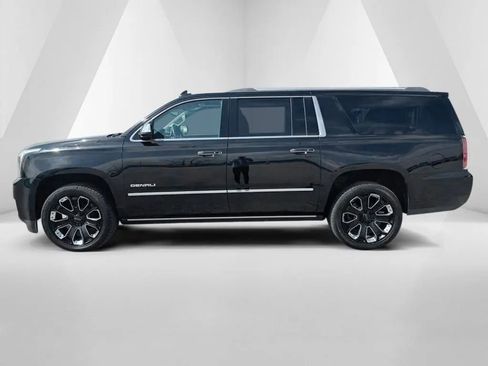 Used 2019 GMC Yukon XL Denali w/ Denali Ultimate Package image 4