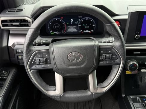 Certified 2025 Toyota 4Runner 4WD image 13