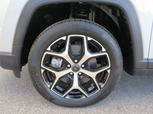 New 2026 Jeep Compass Limited w/ Sun, Sound & Navigation Group image 13